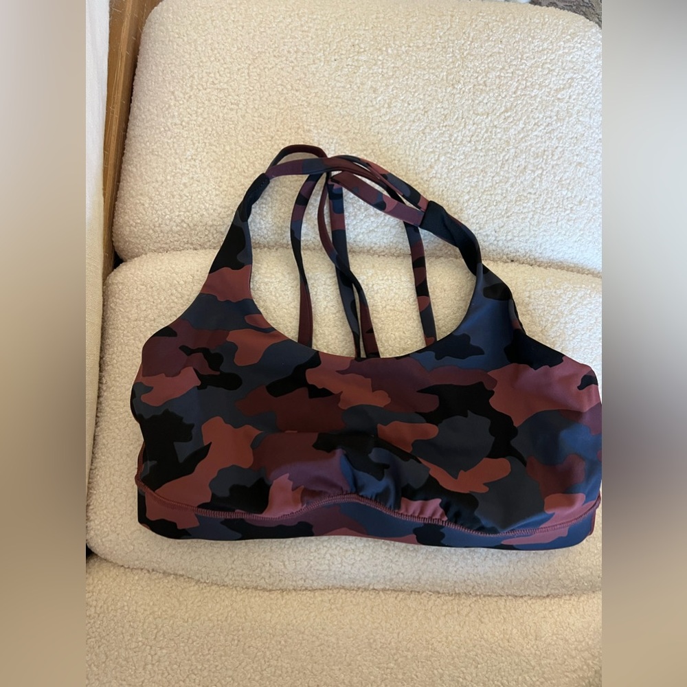 CAMO Lululemon shorts bra